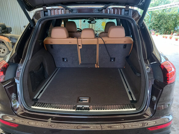 2015 Porsche Cayenne S E-Hybrid II Рестайлинг (958), коричневый, 4000000 рублей - вид 13