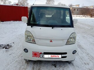 2001 Mitsubishi Town Box Wide I, белый, 350000 рублей, вид 2