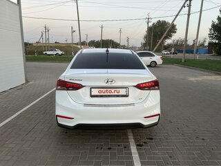 2017 Hyundai Solaris II, белый, 1300000 рублей, вид 3
