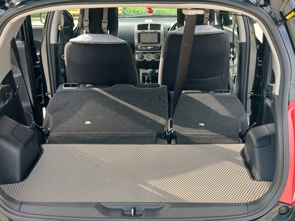 2012 Toyota Ist II, чёрный, 980000 рублей - вид 13