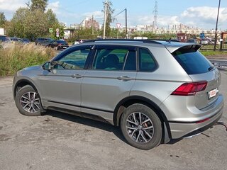 2019 Volkswagen Tiguan II, серебристый, 1900000 рублей, вид 2