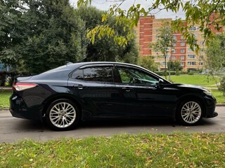 2018 Toyota Camry VIII (XV70), синий, 2850000 рублей, вид 5