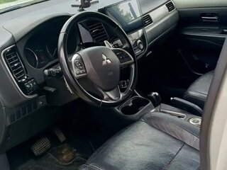 2013 Mitsubishi Outlander III, белый, 1149000 рублей, вид 2