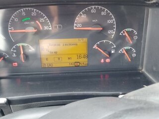 2005 Volvo FM, бежевый, 1750000 рублей, вид 4
