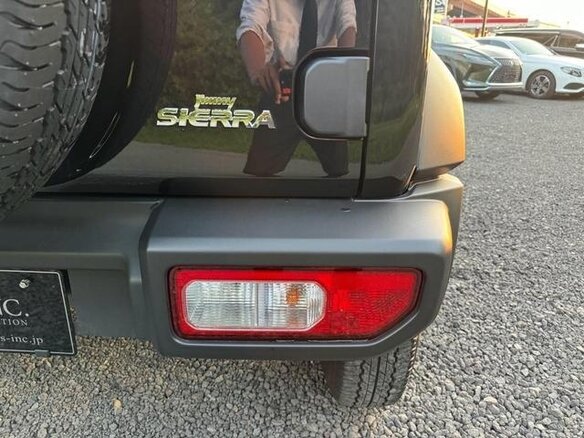 2022 Suzuki Jimny Sierra IV, чёрный - вид 24