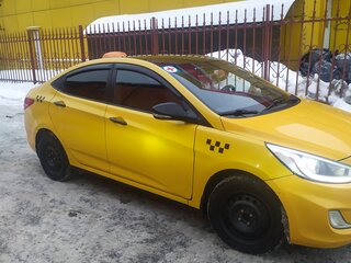 2014 Hyundai Solaris I, жёлтый, 850000 рублей, вид 3