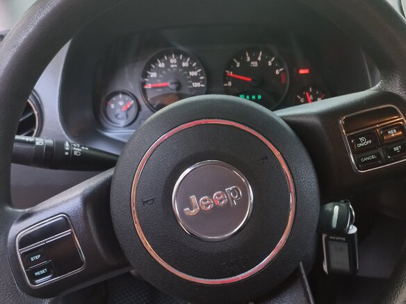 2012 Jeep Compass I Рестайлинг, чёрный, 1300000 рублей - вид 8