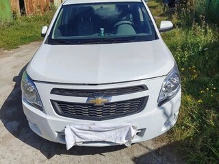 2013 Chevrolet Cobalt II, белый, 900000 рублей, вид 2
