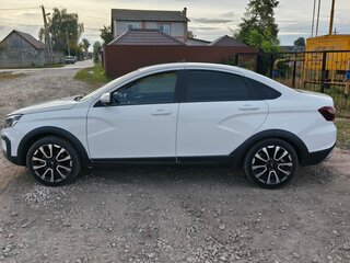 2023 Lada (ВАЗ) Vesta Cross I Рестайлинг (NG), белый, 1300000 рублей, вид 4