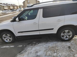 2011 Skoda Yeti I, белый, 750000 рублей, вид 4