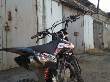2023 Regulmoto Seven Medalist 150E, красный, 85000 рублей, вид 1