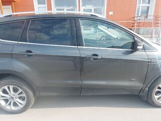 2018 Ford Kuga II Рестайлинг, серый, 1500000 рублей, вид 3