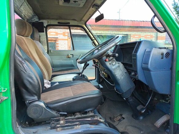 1989 Isuzu Forward (F-Series), зелёный, 2200000 рублей - вид 5