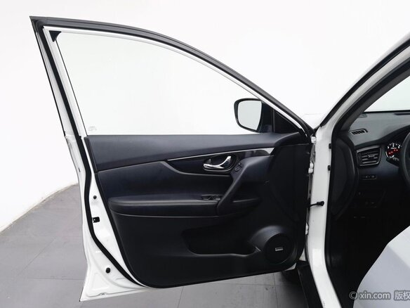 2023 Nissan X-Trail III Рестайлинг, серый, 1700000 рублей - вид 8
