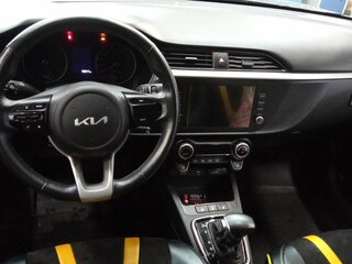 2021 Kia Rio X IV Рестайлинг, серый, 1599000 рублей, вид 5