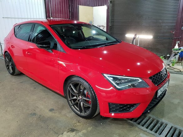 2014 SEAT Leon III, красный - вид 2