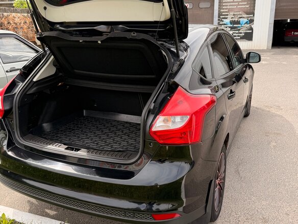2011 Ford Focus III, чёрный, 750000 рублей - вид 5