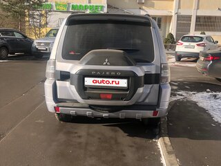 2016 Mitsubishi Pajero IV Рестайлинг 2, серебристый, 1700000 рублей, вид 3