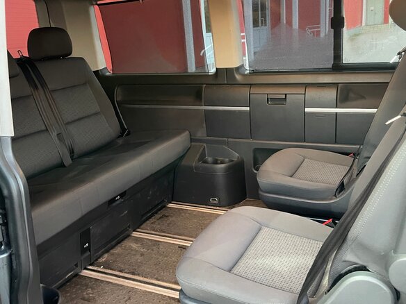 2008 Volkswagen Multivan T5, серый, 1250000 рублей - вид 11