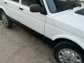 2017 Lada (ВАЗ) 2131 (4x4) I, белый, 430000 рублей, вид 4