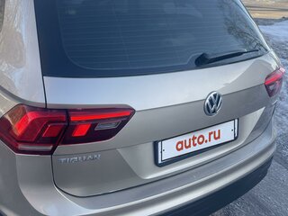 2020 Volkswagen Tiguan II, коричневый, 1650000 рублей, вид 3