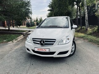 2011 Mercedes-Benz B-Класс 180 I (W245) Рестайлинг, белый, 1250000 рублей, вид 3