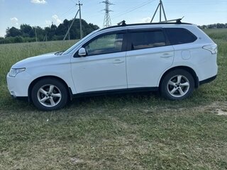 2013 Mitsubishi Outlander III, белый, 1149000 рублей, вид 5