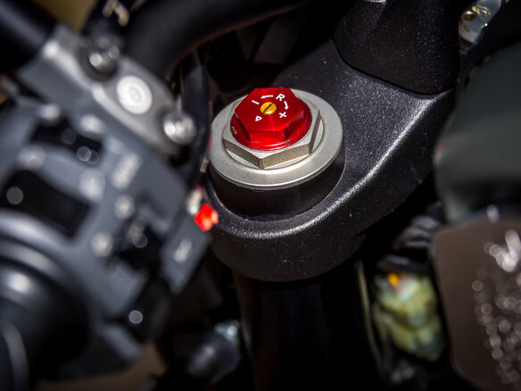 2013 Ducati Monster 1100, зелёный - вид 23
