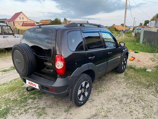 2012 Chevrolet Niva I Рестайлинг, коричневый, 450000 рублей, вид 3