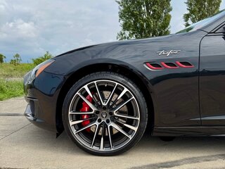 2022 Maserati Quattroporte Trofeo VI Рестайлинг 2, чёрный, 18000000 рублей, вид 5