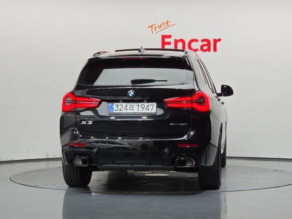 2024 BMW X3 20i xDrive III (G01) Рестайлинг, чёрный - вид 2