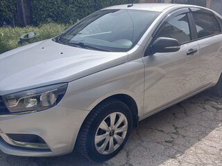 2017 Lada (ВАЗ) Vesta I, серебристый, 820000 рублей, вид 1