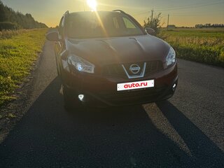 2011 Nissan Qashqai I Рестайлинг, красный, 1050000 рублей, вид 2