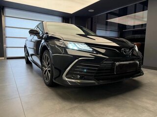 2022 Toyota Camry VIII (XV70) Рестайлинг, чёрный, 3549000 рублей, вид 1