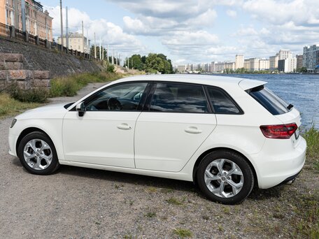 2013 Audi A3 III (8V), белый, 1400000 рублей, вид 4