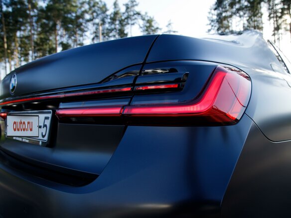 2020 BMW 7 серии 730d xDrive VI (G11/G12) Рестайлинг, чёрный, 7700000 рублей - вид 12
