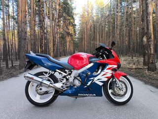 1999 Honda CBR 600F, красный, 340000 рублей, вид 1