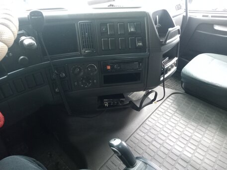 2011 Volvo FH, белый, 2750000 рублей, вид 4
