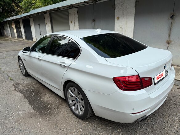 2016 BMW 5 серии 520i VI (F10/F11/F07) Рестайлинг, белый, 2100000 рублей - вид 4