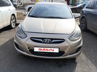 2011 Hyundai Solaris I, бежевый, 500000 рублей, вид 2