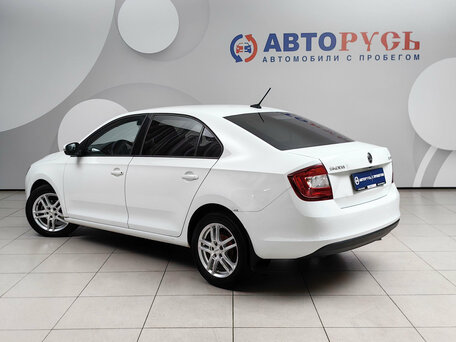 2018 Skoda Rapid I Рестайлинг, белый, 909000 рублей, вид 2