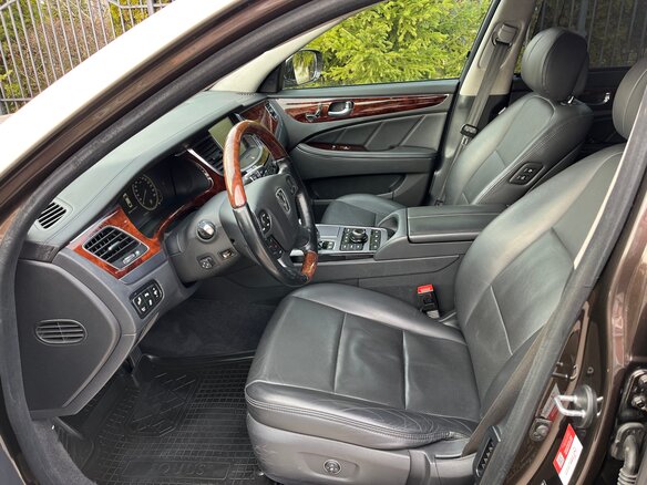 2016 Hyundai Equus II Рестайлинг, коричневый, 2090000 рублей - вид 13