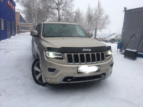 2013 Jeep Grand Cherokee IV (WK2) Рестайлинг, бежевый - вид 3