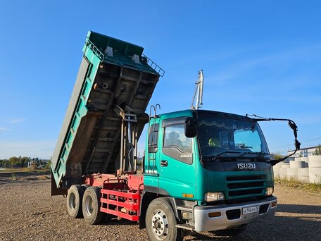 1995 Isuzu Giga (C-series), зелёный, 2350000 рублей, вид 1