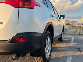 2015 Toyota RAV4 IV (XA40), белый, 2400000 рублей, вид 4