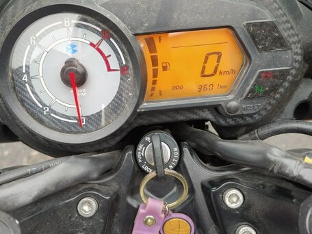 2021 Bajaj Pulsar NS 125, чёрный, 160000 рублей, вид 1