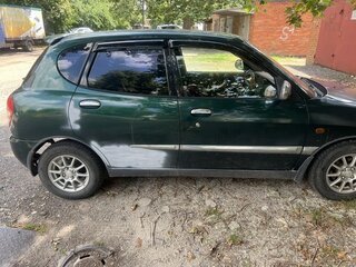 2001 Toyota Duet, зелёный, 170000 рублей, вид 2