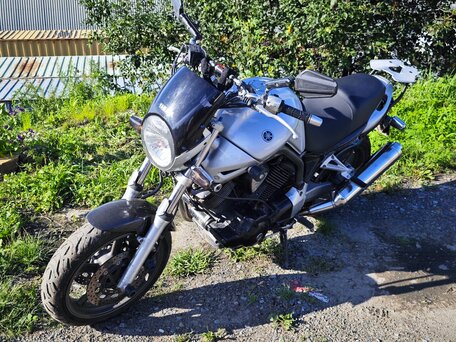 2003 Yamaha BT1100 Bulldog, серебристый, 450000 рублей, вид 2