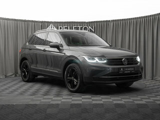 2021 Volkswagen Tiguan II Рестайлинг, серый, 3340000 рублей, вид 2
