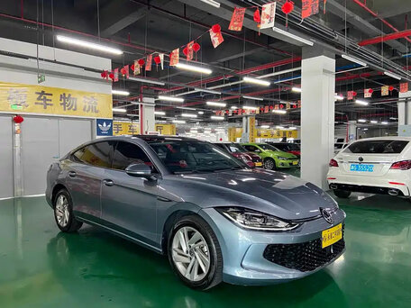2023 Volkswagen Lamando L II, голубой, 1800000 рублей, вид 3